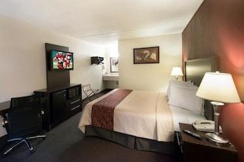 Avid Hotel Стонтон Экстерьер фото